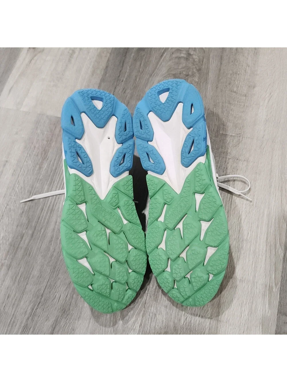 Hoka One One hoka one